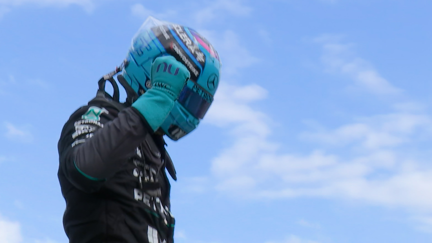 2026 Australian GP Qualifying: George Russell crosses the line to seal pole position