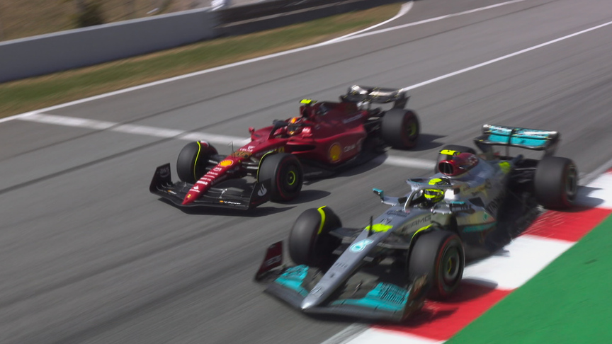 2022 Spanish Grand Prix: Hamilton overtakes Sainz for P4