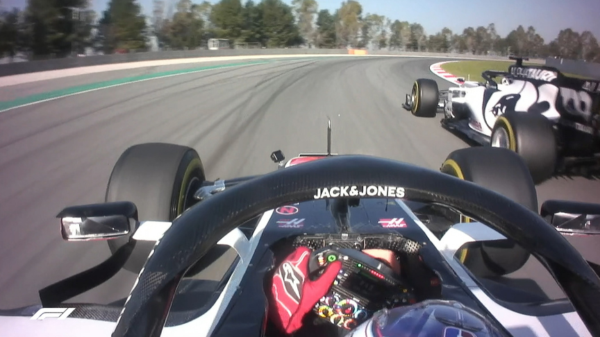 ONBOARD: Kvyat and Grosjean fight for track position