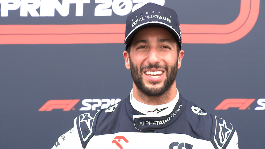 Ricciardo explains his team radio ‘apology’ after taking P11 in the Sprint Shootout