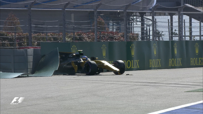 Qualifying: Palmer crashes out of Q1 in Sochi