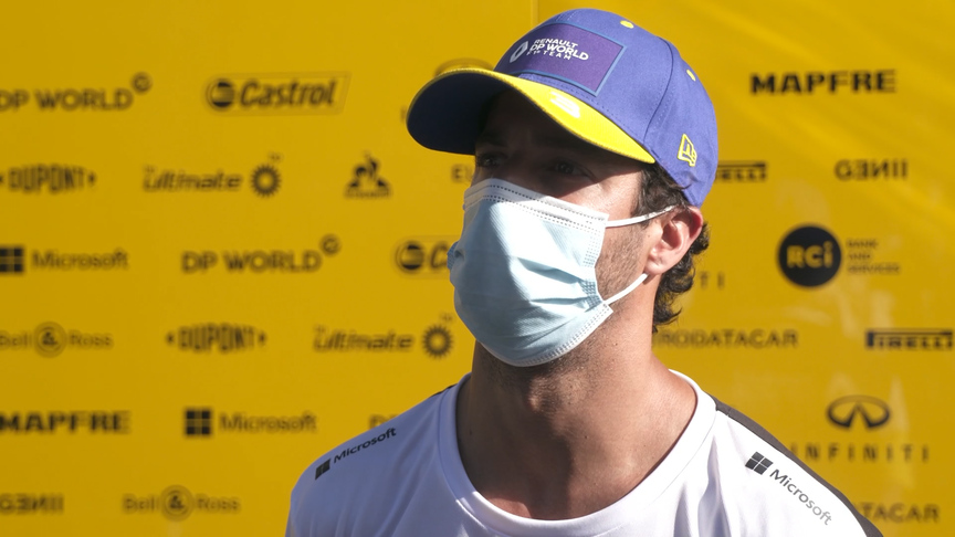 Daniel Ricciardo: 'A bit bruised' after FP2 crash