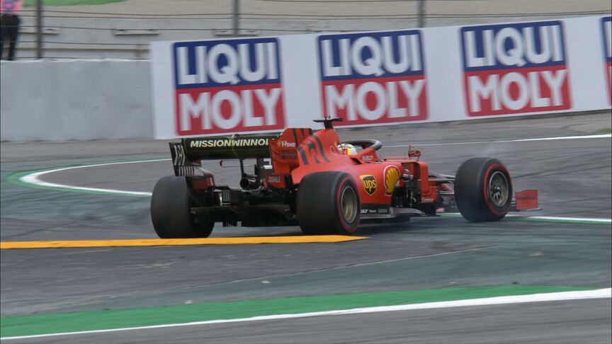 FP3: Vettel spins at Barcelona's chicane